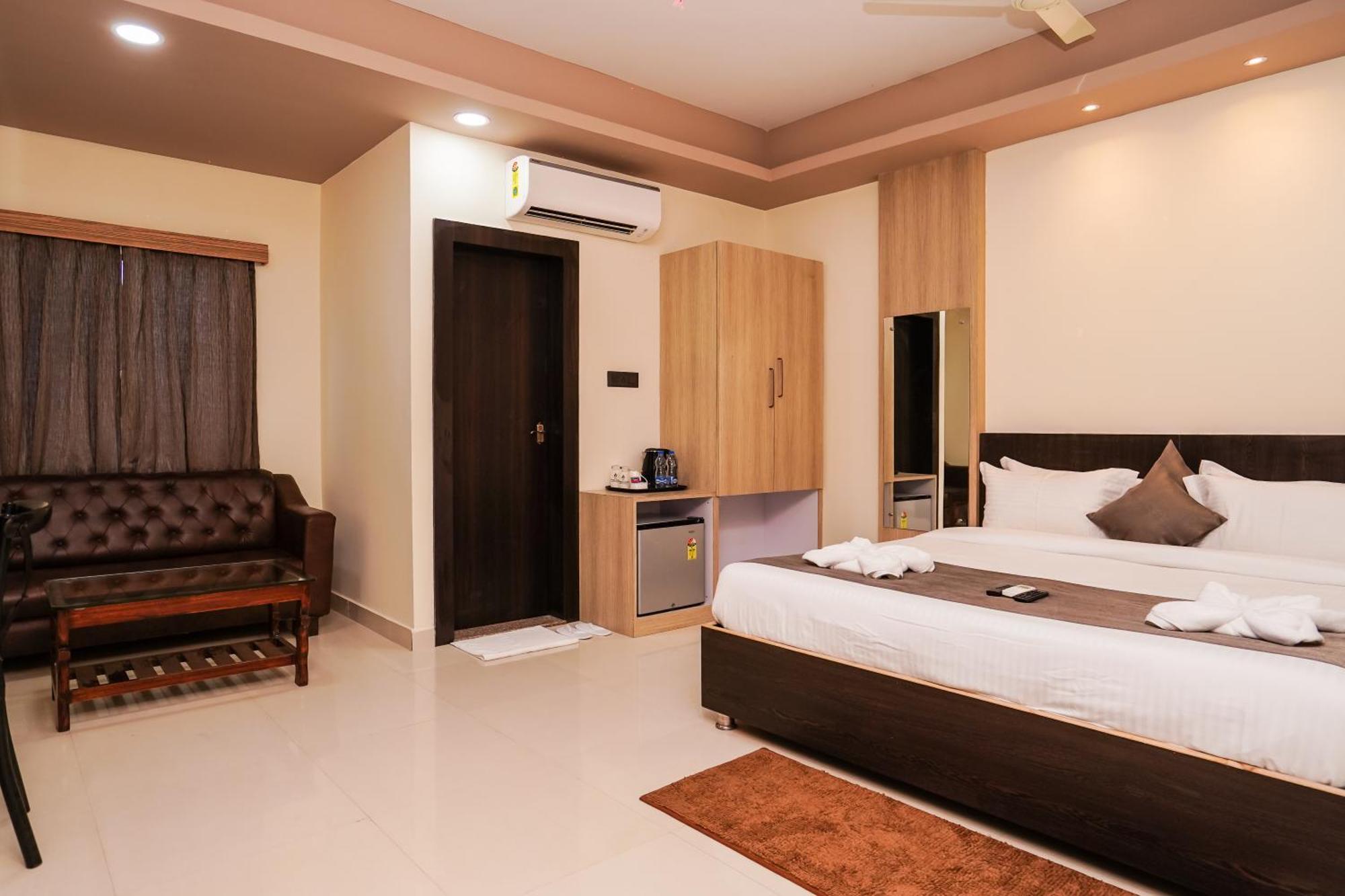 Hotel Middleton Nxt Bhubaneswar Exterior foto